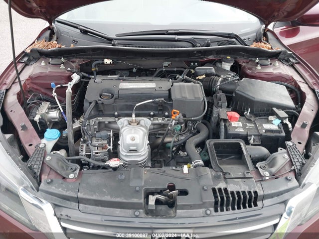 39100087 :رقم المزاد ، 1HGCR2F38FA212486 vin ، 2015 Honda Accord Lx مزاد بيع