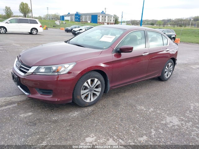 39100087 :رقم المزاد ، 1HGCR2F38FA212486 vin ، 2015 Honda Accord Lx مزاد بيع