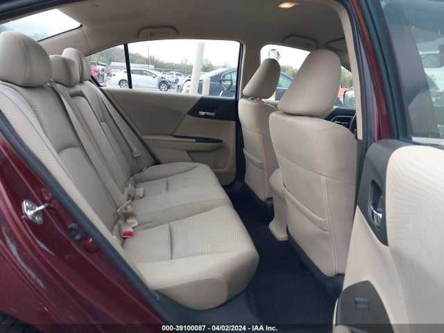 39100087 :رقم المزاد ، 1HGCR2F38FA212486 vin ، 2015 Honda Accord Lx مزاد بيع