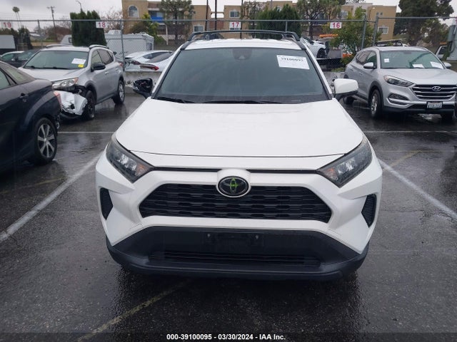 Toyota RAV4 LE 2019 JTMK1RFV7KD005849 Image 12