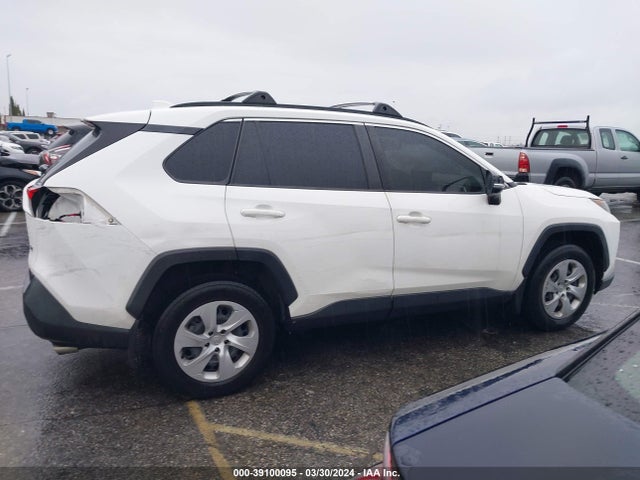 Toyota RAV4 LE 2019 JTMK1RFV7KD005849 Image 13