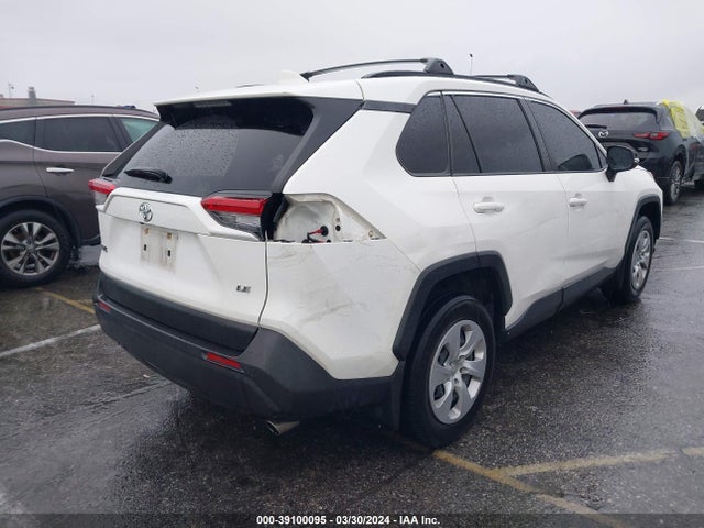Toyota RAV4 LE 2019 JTMK1RFV7KD005849 Image 4