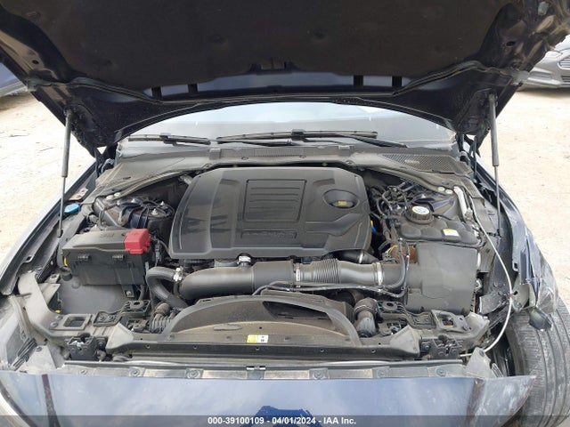 2020 JAGUAR XE SAJAJ4FX8LCP58704 Photo 9