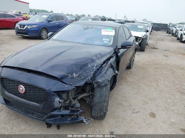 2020 JAGUAR XE SAJAJ4FX8LCP58704 Photo 1