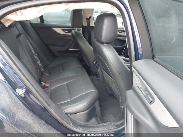 2020 JAGUAR XE SAJAJ4FX8LCP58704 Photo 7
