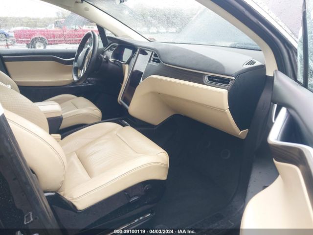 2016 TESLA MODEL X 5YJXCAE26GF004653 Photo 4