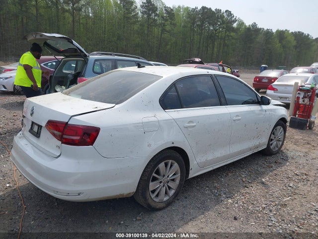 3VWD67AJ7GM319724 Volkswagen Jetta 1.4t Se