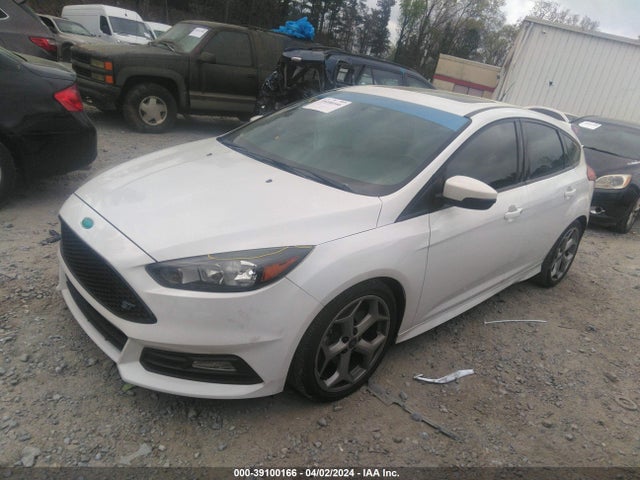 Ford FOCUS ST 2015 1FADP3L90FL298054 Image 2