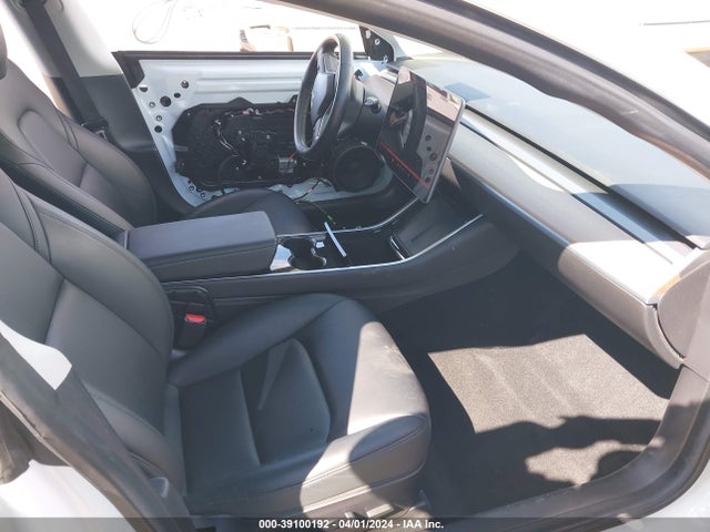 Tesla Model 3 Long Range/performance 2019 5YJ3E1EB6KF211741 Image 5