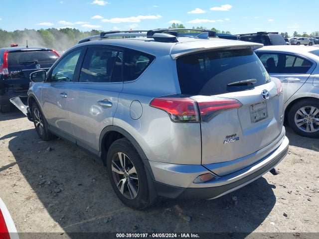 Toyota Rav4 Xle 2017 2T3RFREV6HW646701 Image 3