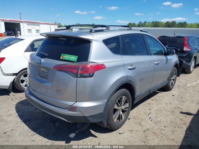Toyota Rav4 Xle 2017 2T3RFREV6HW646701 Image 4