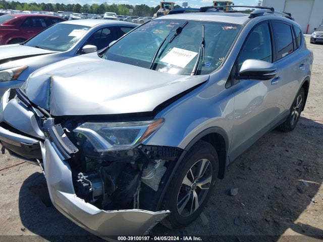 Toyota Rav4 Xle 2017 2T3RFREV6HW646701 Image 6