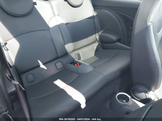 2010 MINI COOPER WMWMF3C51ATZ25490 Photo 7