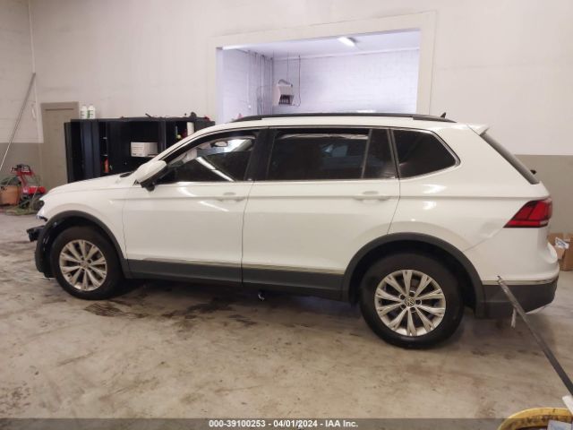 3VV2B7AX1JM053636 Volkswagen Tiguan 2.0t Se/2.0t Sel