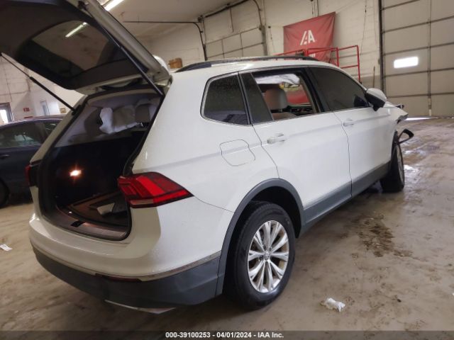 3VV2B7AX1JM053636 Volkswagen Tiguan 2.0t Se/2.0t Sel