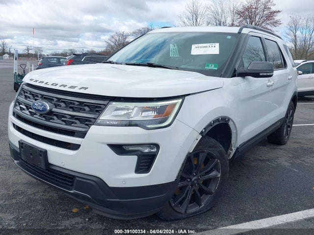 Ford EXPLORER XLT 2018 1FM5K8D84JGC56788 Image 2
