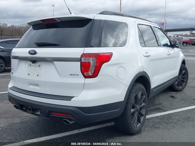 Ford EXPLORER XLT 2018 1FM5K8D84JGC56788 Image 4