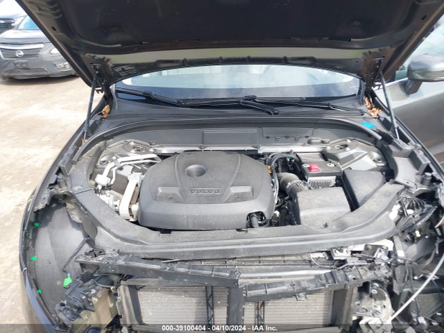 LYV102RK1KB371789 Volvo Xc60 T5 Momentum