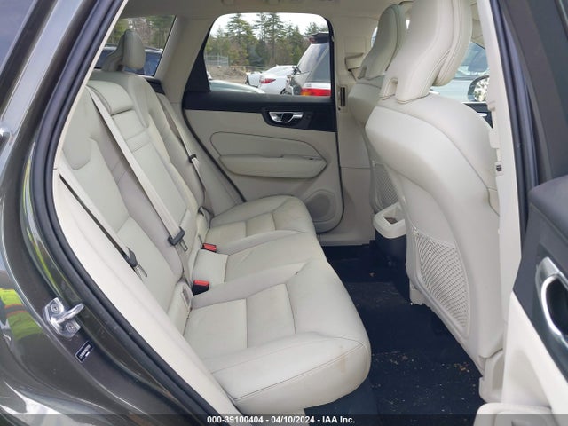 LYV102RK1KB371789 Volvo Xc60 T5 Momentum