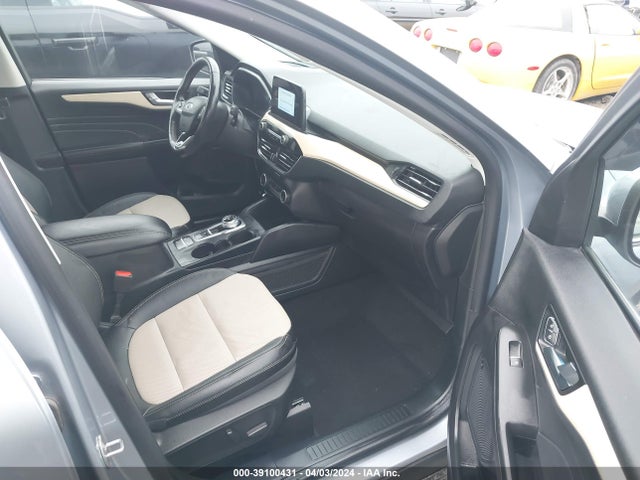 Ford Escape Titanium 2022 1FMCU9J93NUB51994 Image 5