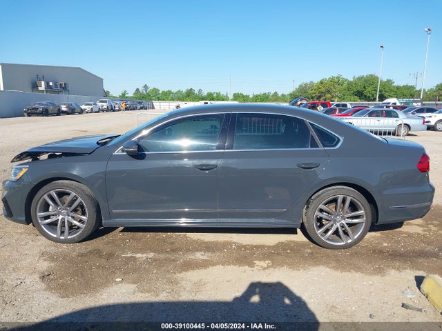 1VWAS7A32GC058214 Volkswagen Passat 1.8t R-line