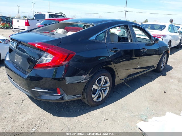 Honda Civic Lx 2018 2HGFC2F58JH536600 Image 4