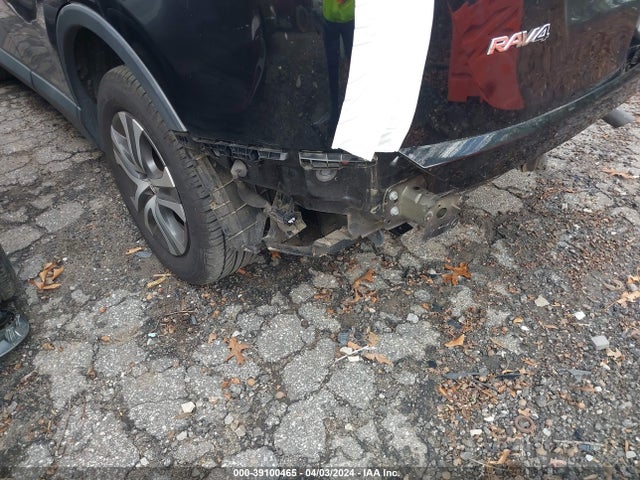 Toyota RAV4 LE 2017 2T3ZFREV6HW347399 Image 18