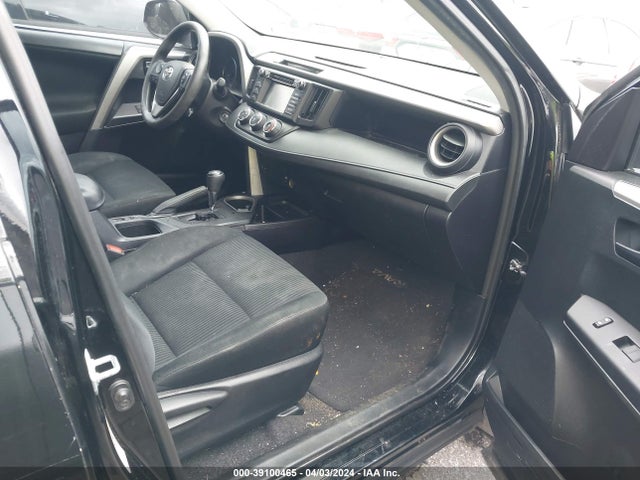 Toyota RAV4 LE 2017 2T3ZFREV6HW347399 Image 5