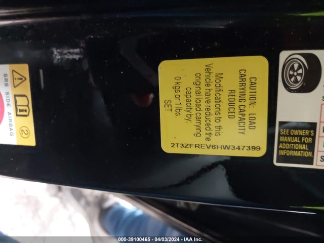 Toyota RAV4 LE 2017 2T3ZFREV6HW347399 Image 9
