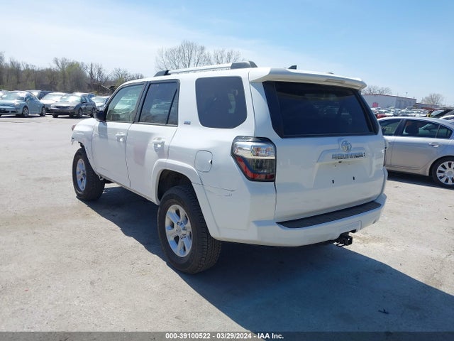 Toyota 4RUNNER SR5 2022 JTEMU5JR4N6061626 Image 3