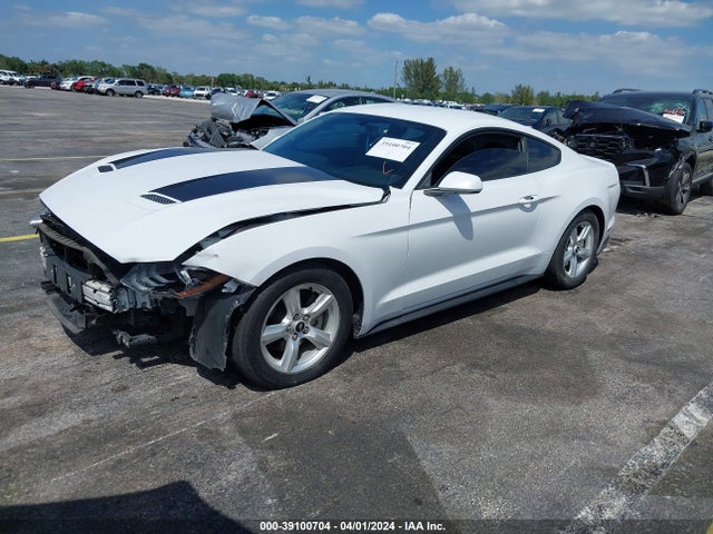 Ford Mustang Ecoboost 2018 1FA6P8TH3J5174046 Image 2