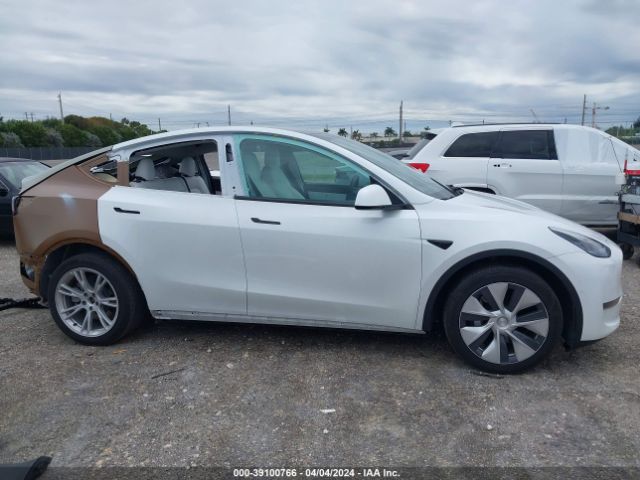 7SAYGDEE5NF355400 Tesla Model Y Long Range Dual Motor All-wheel Drive