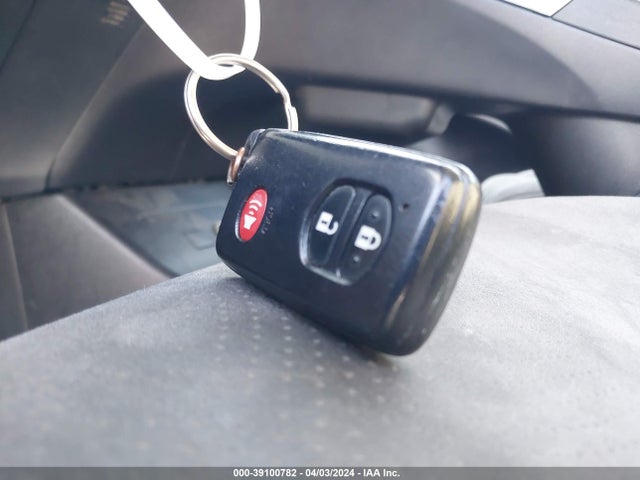Toyota Prius Two 2015 JTDKN3DU6F0479025 Image 11