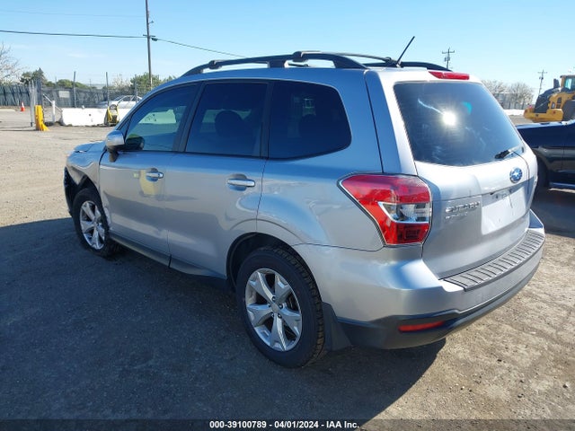 Subaru Forester 2.5i Premium 2015 JF2SJADC6FH457214 Image 3