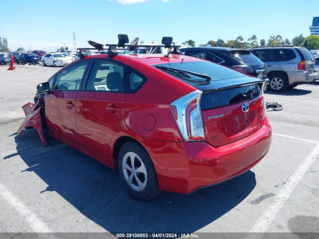 JTDKN3DU1E1738562 Toyota Prius Two