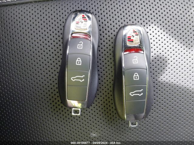 WP1AA2A54RLB09658 Porsche Macan T