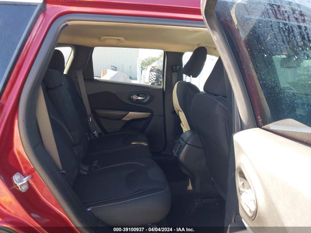 1C4PJLCB5HD222337 Jeep Cherokee Latitude Fwd