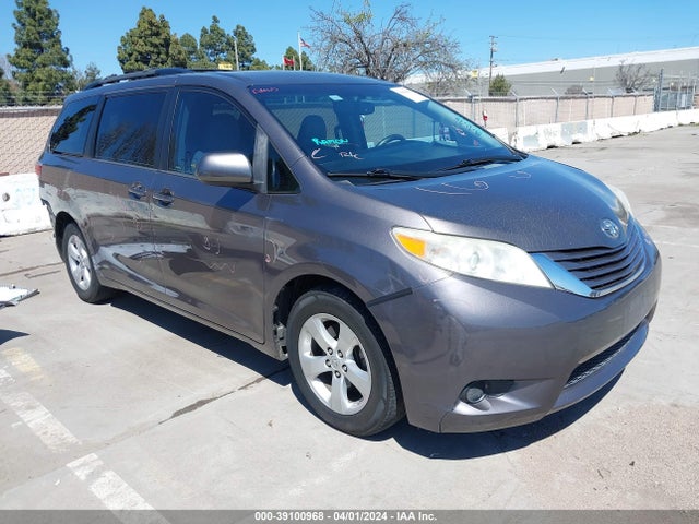 Toyota Sienna Le 8 Passenger 2015 5TDKK3DC7FS589062 главное изображение