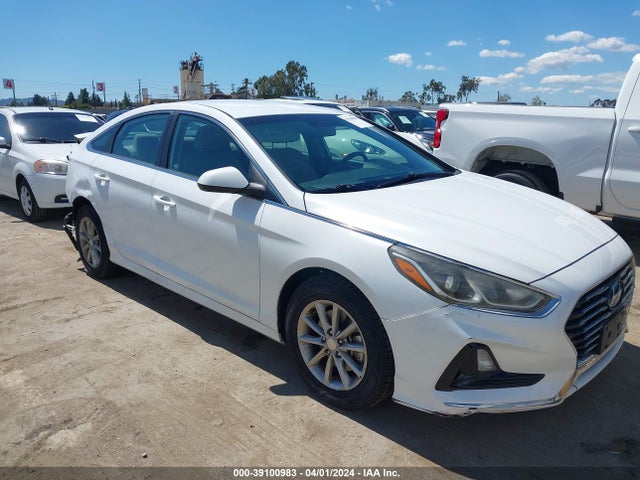 Hyundai SONATA SE 2018 5NPE24AF9JH622546 Image 1