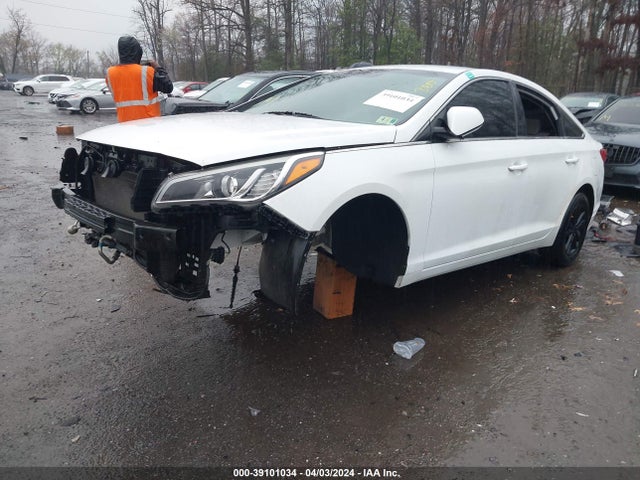 Hyundai Sonata 2016 5NPE24AF2GH398951 Image 2