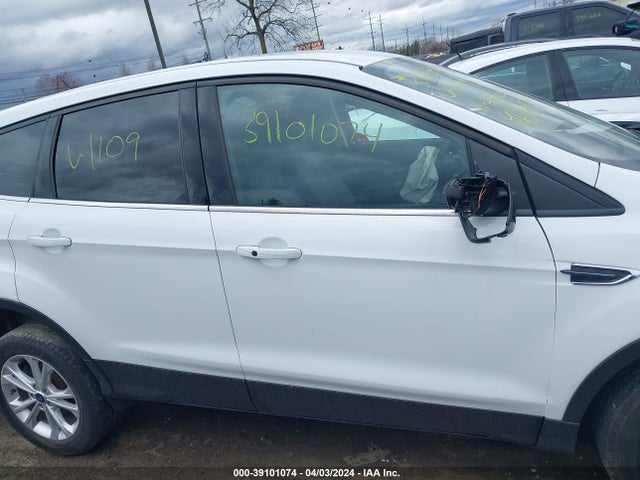 Ford ESCAPE SE 2019 1FMCU9GD9KUB31109 Image 13
