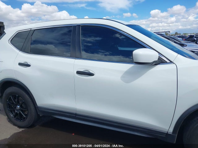 Nissan ROGUE S 2018 KNMAT2MT1JP538761 Image 13