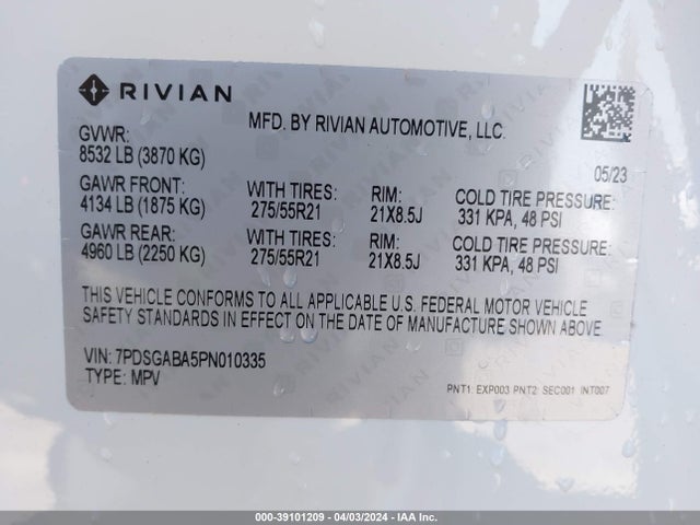 Rivian R1s Adventure 2023 7PDSGABA5PN010335 Image 9