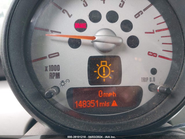 2011 MINI COOPER WMWSU3C53BT181650 Photo 6