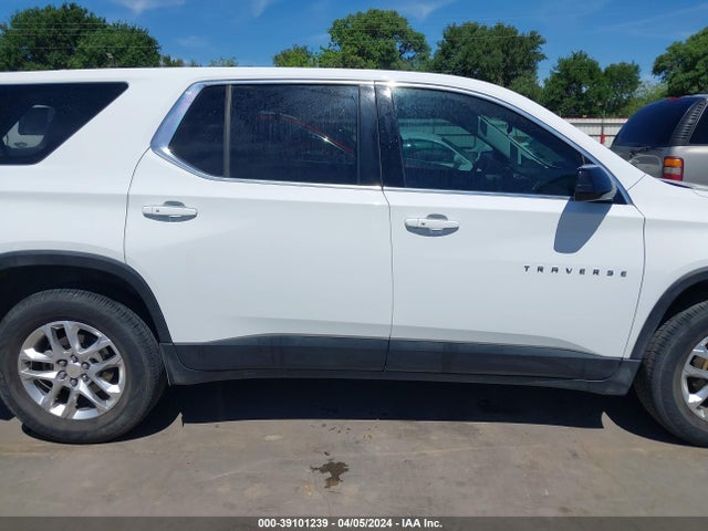Chevrolet Traverse Ls 2019 1GNERFKW3KJ247095 Image 14