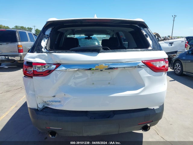 Chevrolet Traverse Ls 2019 1GNERFKW3KJ247095 Image 17