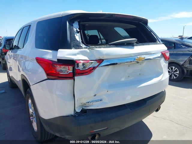 Chevrolet Traverse Ls 2019 1GNERFKW3KJ247095 Image 19