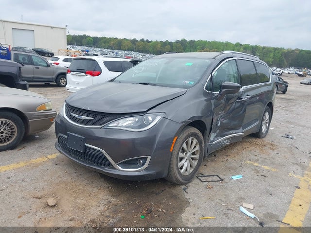 Chrysler Pacifica Touring L 2019 2C4RC1BG6KR666061 Image 2