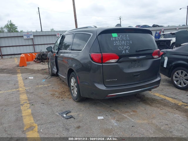 Chrysler Pacifica Touring L 2019 2C4RC1BG6KR666061 Image 3