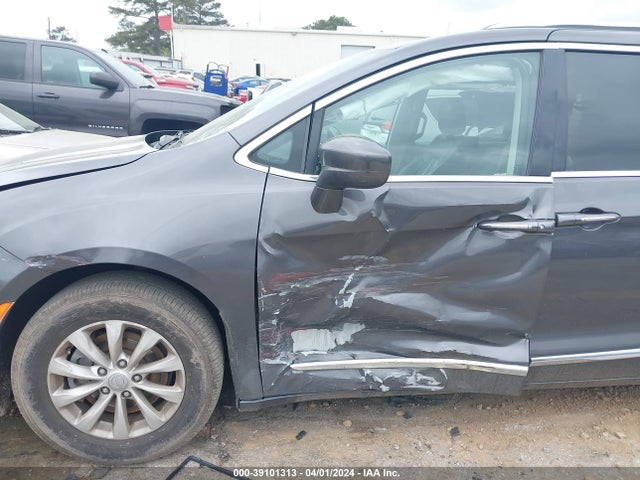 Chrysler Pacifica Touring L 2019 2C4RC1BG6KR666061 Image 6